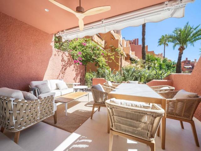 Casa adosada en Venta en La Dama de Noche La Alzambra