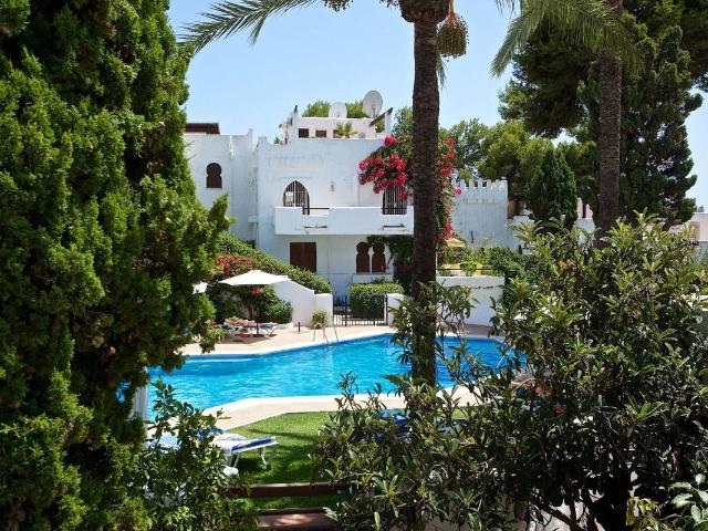 Casa adosada en Venta en La Dama de Noche La Alzambra