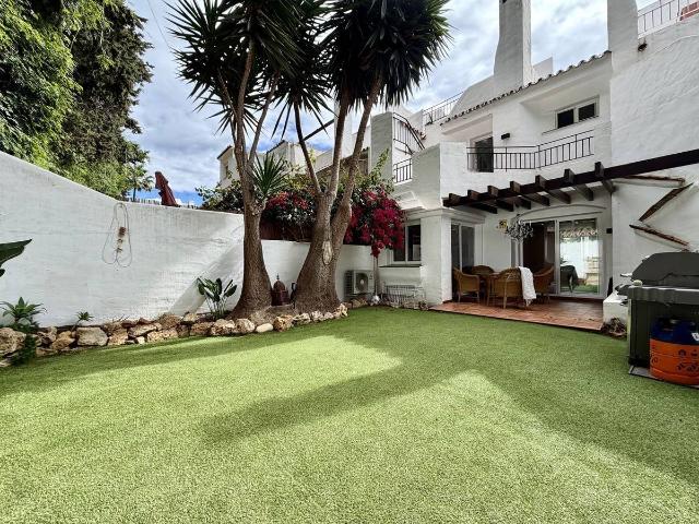 Casa adosada en Venta en La Dama de Noche La Alzambra