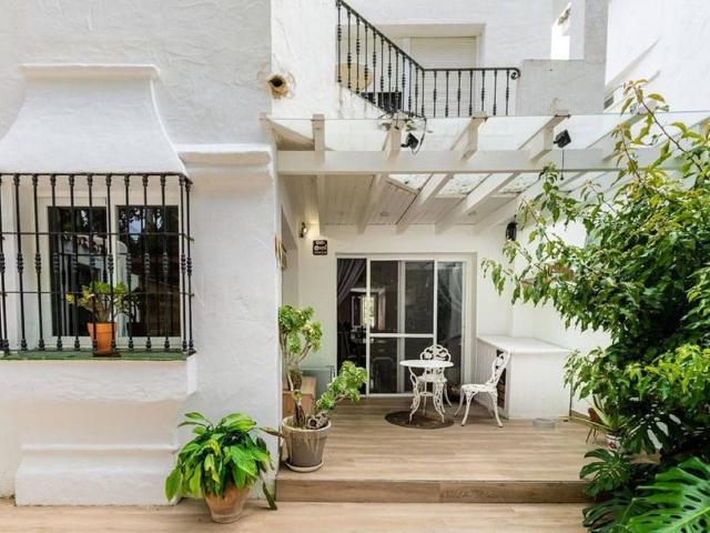 Casa adosada en Venta en La Dama de Noche La Alzambra