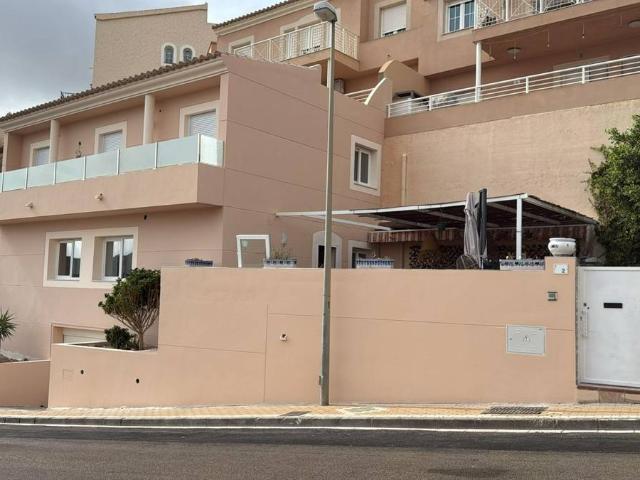 Casa adosada en Venta en La Envía