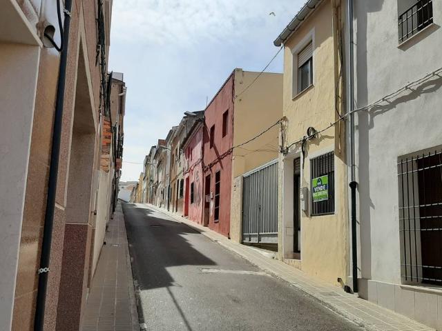 Casa adosada en Venta en La Font de la Figuera