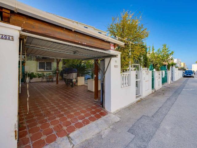Casa adosada en Venta en La Florida