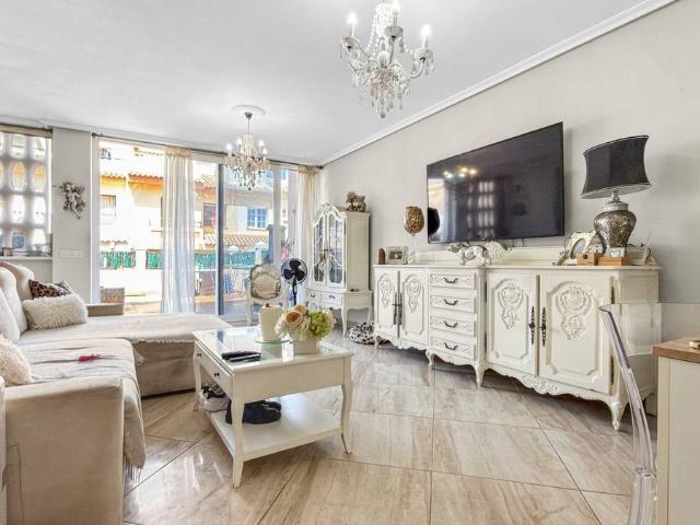 Casa adosada en Venta en La Florida