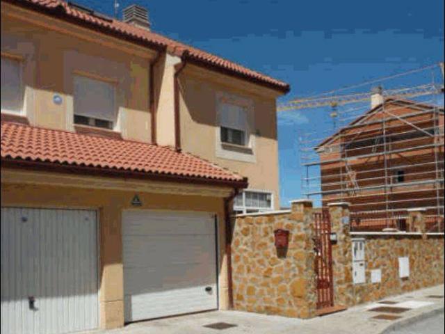 Casa adosada en Venta en La Lastrilla