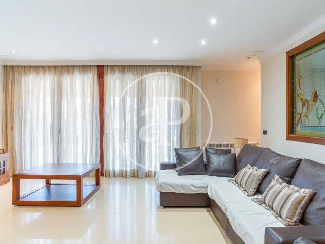 Casa adosada en Venta en La Llosa