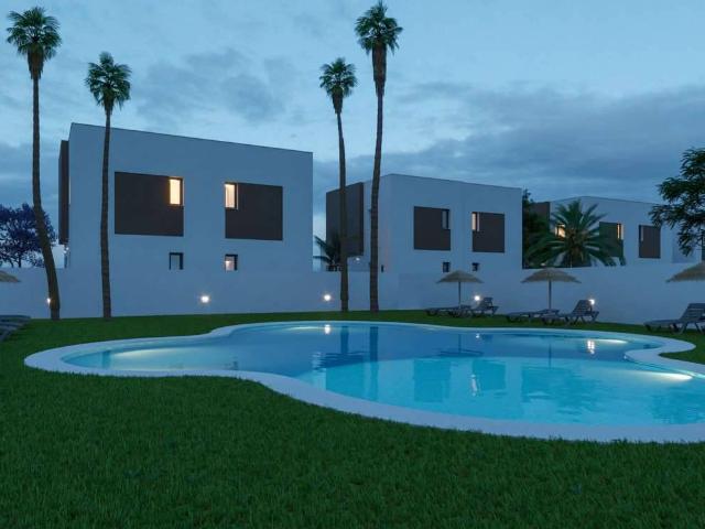 Casa adosada en Venta en La Marina