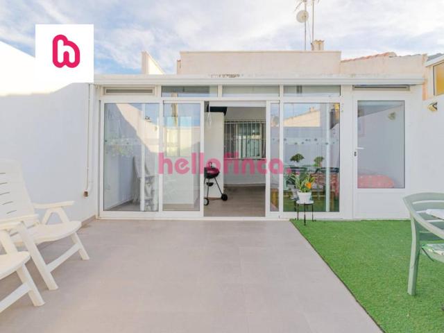Casa adosada en venta en La Siesta El Salado Torreta El Chaparral 03184