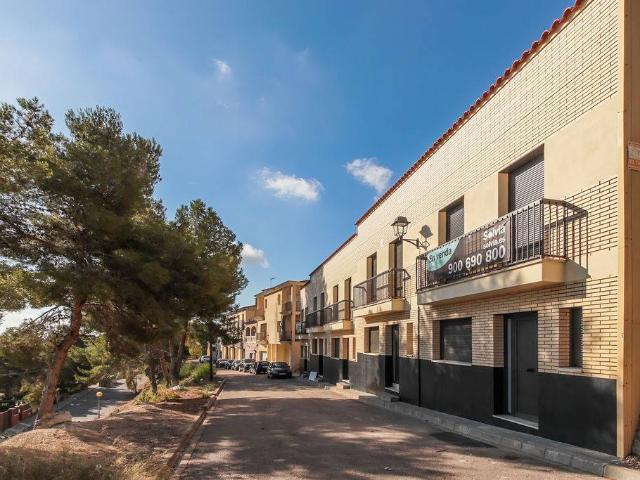 Casa adosada en Venta en La Pobla de Montornès