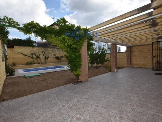 Casa adosada en Venta en La Planilla