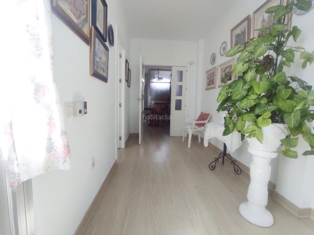 Casa adosada en venta en La Redondela. VIVIENDA EN EL CORAZON DE LA REDONDELA. Casas adosadas La.