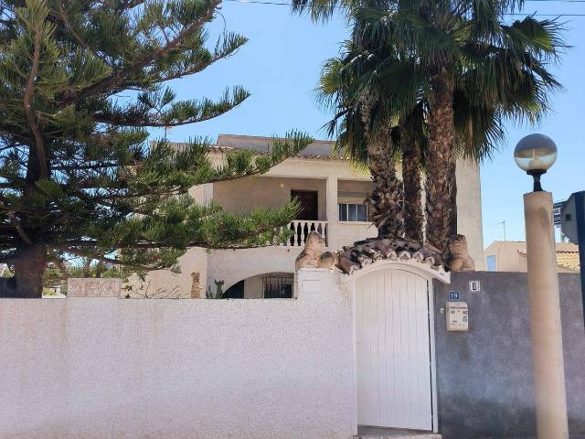 Casa adosada en Venta en La Regia