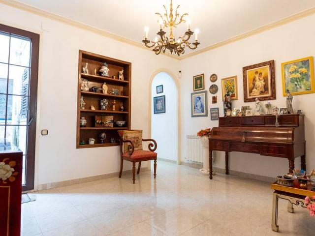 Casa adosada en Venta en La Torrassa