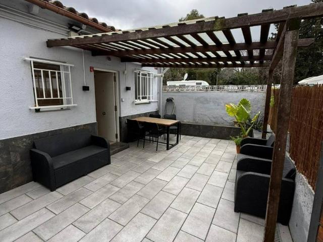 Casa adosada en Venta en La Vall d'Hebron