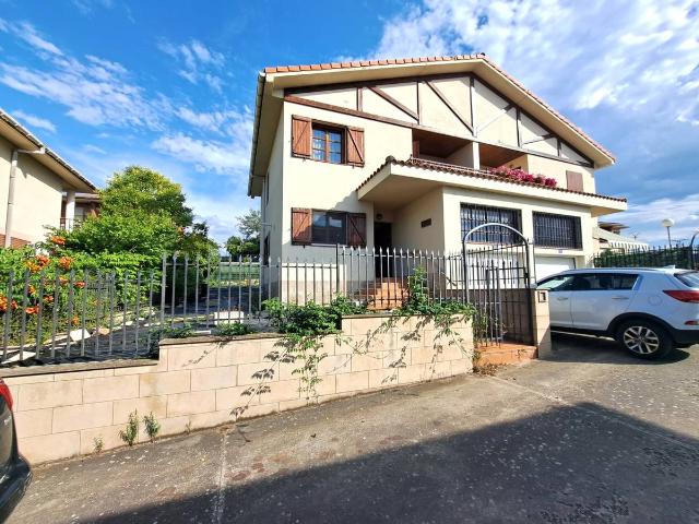 Casa adosada en Venta en Labastida / Bastida