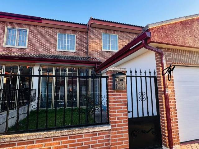 Casa adosada en Venta en Laguna de Duero