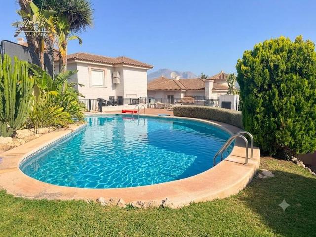 Casa adosada en Venta en L'Albir