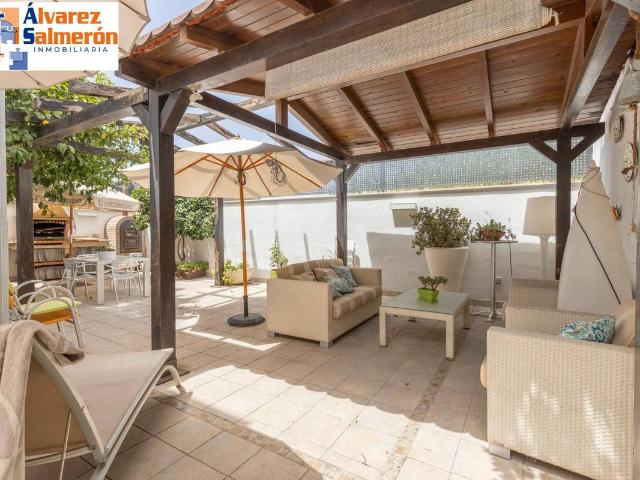 Casa adosada en Venta en Lancha del Genil