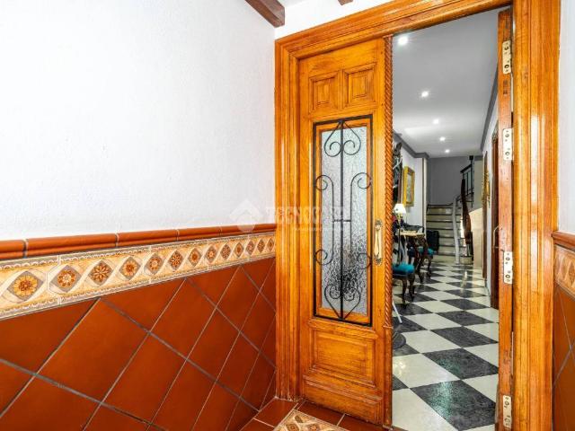 Casa adosada en Venta en Lanjarón