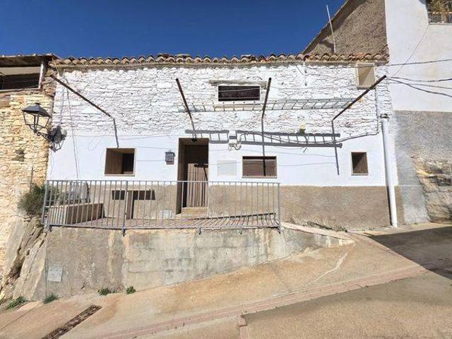 Casa adosada en Venta en Laroya