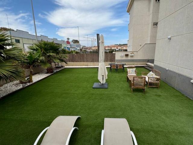 Casa adosada en Venta en Las Majadas Las Molinetas Labradorcico