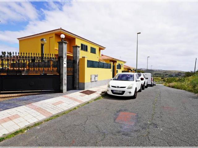 Casa adosada en Venta en Las Mesas El Toscón