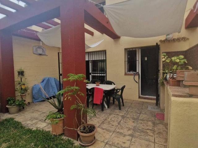 Casa adosada en Venta en Las Canteras