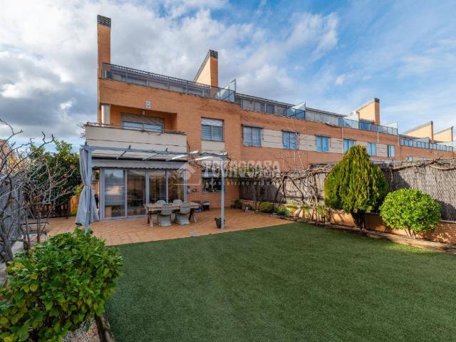 Casa adosada en Venta en Las Castañeras Bulevar