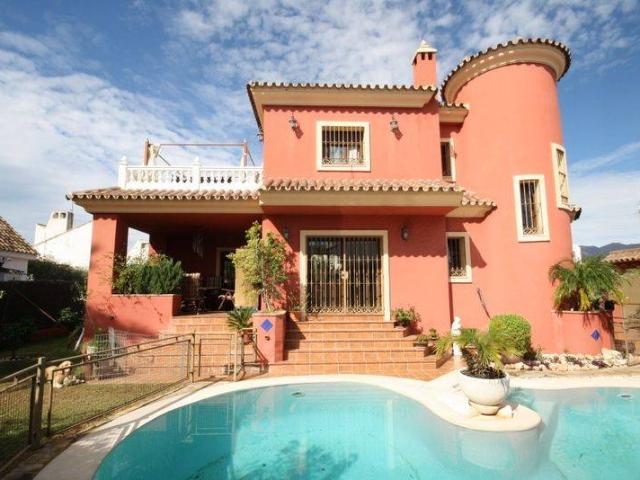 Casa adosada en Venta en Las Chapas Alicate Playa
