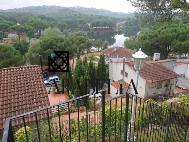 Casa adosada en Venta en Las Jaras