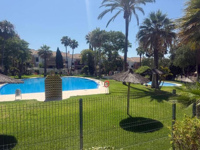 Casa adosada en Venta en Las Lagunas Campano