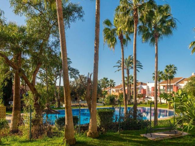 Casa adosada en Venta en Las Lagunas Campano