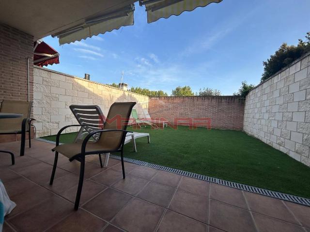 Casa adosada en Venta en Las Lomas