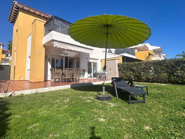 Casa adosada en Venta en Las Salinas