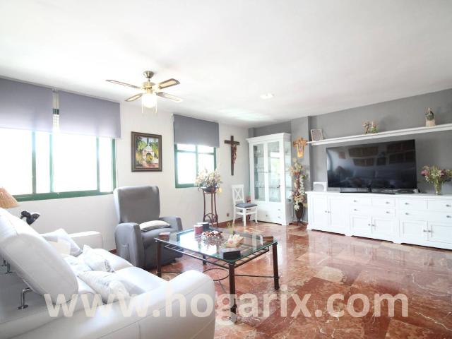 Casa adosada en Venta en Las Torres Guadalupe