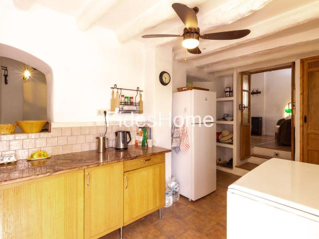 Casa adosada en venta en Lecrín. Encantadora casa adosada en Chite. Casas adosadas.