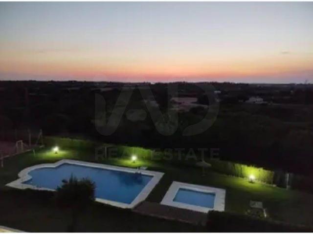 Casa adosada en Venta en Lepe