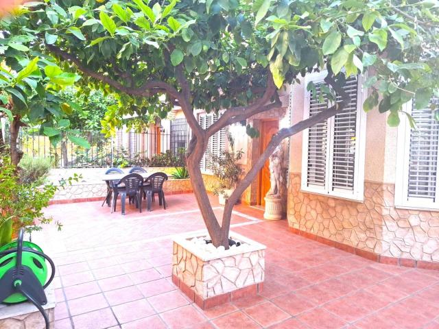 Casa adosada en venta en L'Hort de Senabre 46017