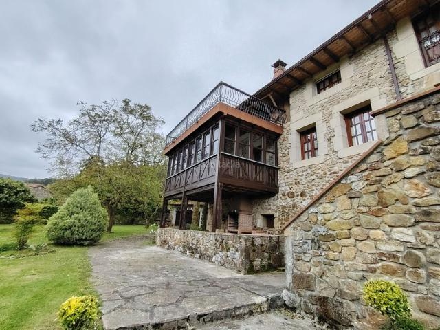 Casa adosada en venta en Liendo. Casas adosadas.
