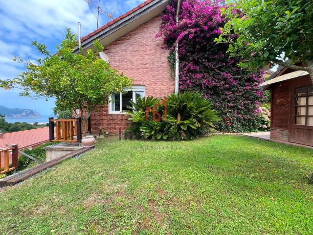 Casa adosada en Venta en Limpias