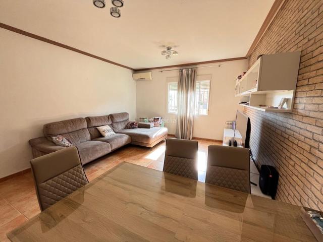Casa adosada en venta en Linares, La Paz Las Américas. Casa adosada 180 mts Coral Andrés Segovia. Casas adosadas.