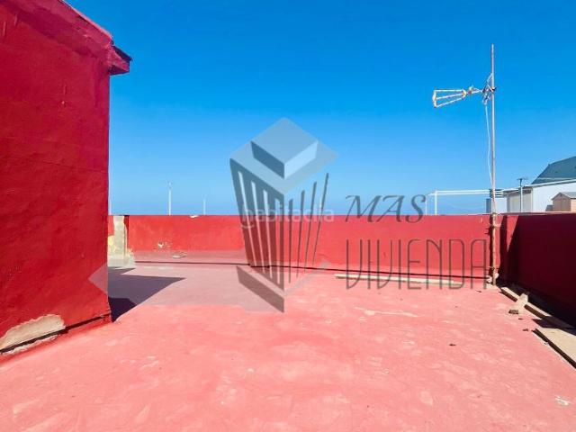 Casa adosada en venta en Línea de la Concepción La, Santa Bárbara Ciudad Deportiva. Chalet Adosado en Pasaje Claudio Coello Oportunidad de Reforma. Casas adosadas Línea de la Concepción.