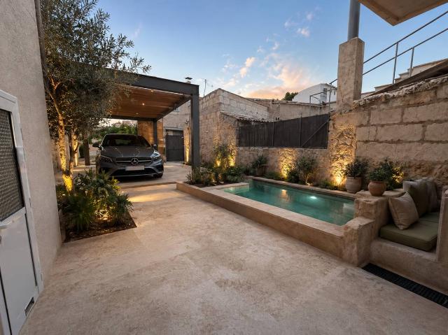 Casa adosada en Venta en Llubí