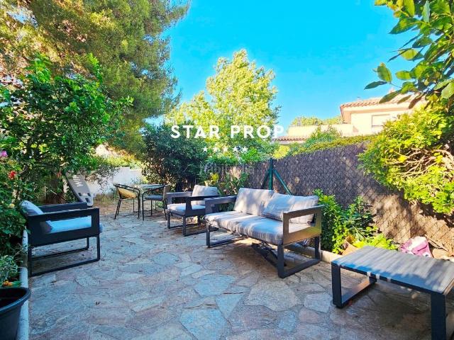 Casa adosada en venta en Llançà, Cau del Llop Super Fener Fener Costa Brava. Casa con jardín, terraza y vistas al mar. Casas adosadas.