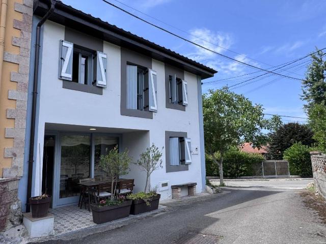 Casa adosada en Venta en Llanes pueblo