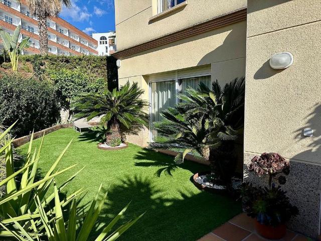 Casa adosada en venta en Lloret de Mar, de 100 m² 4 habitaciones por 475.000