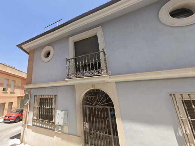 Casa adosada en venta en Lucena, La Calzada. Casas adosadas.