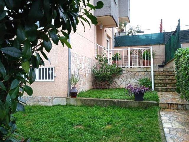 Casa adosada en venta en Molinaseca. Casas adosadas.