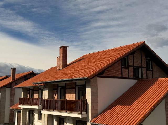 Casa adosada en Venta en Molledo