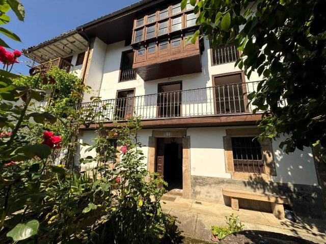 Casa adosada en Venta en Molledo